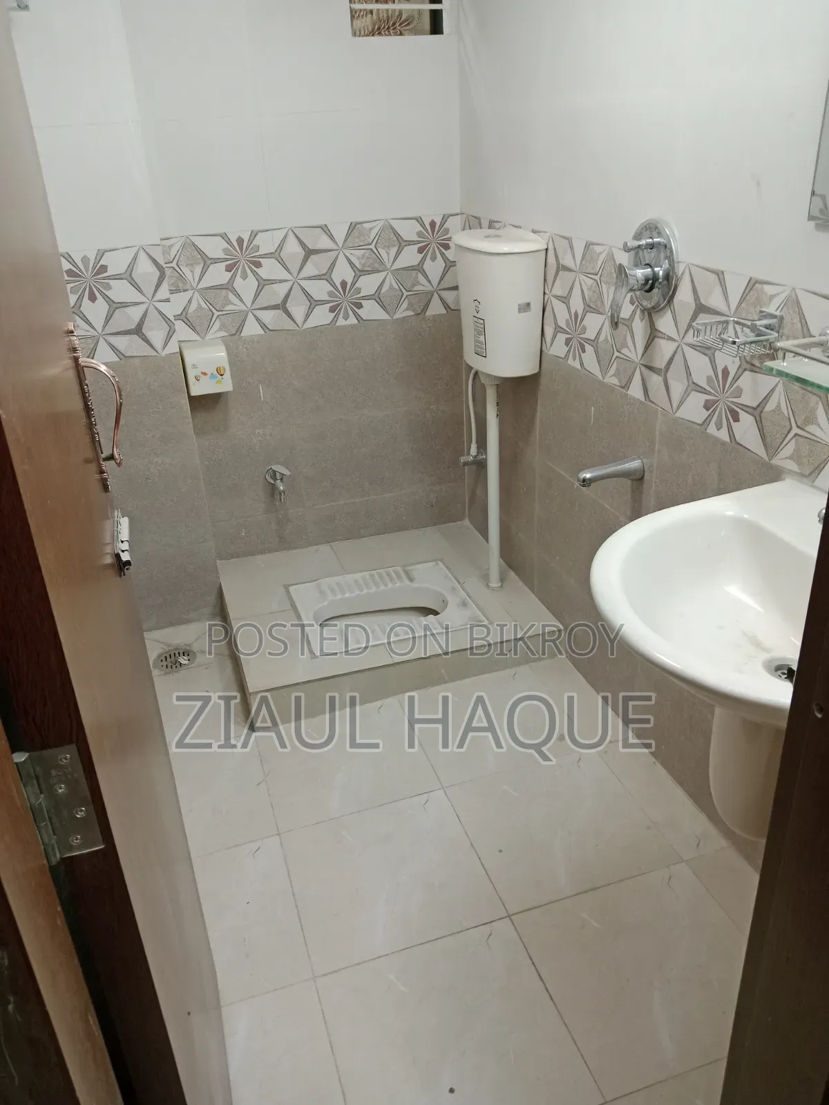 3-Bedroom Apartment in Hyperion Design And, Banasree for Sale
