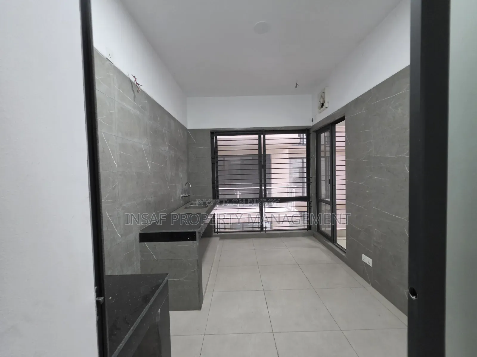 4bdrm Apartment in Baridhara for Sale