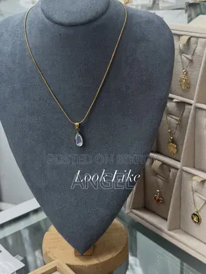 Water Drop Style Pendent With Stainless Steel Neckpiece