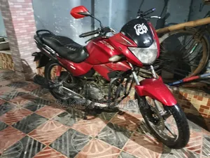 Hero Glamour BS3 2014 Red