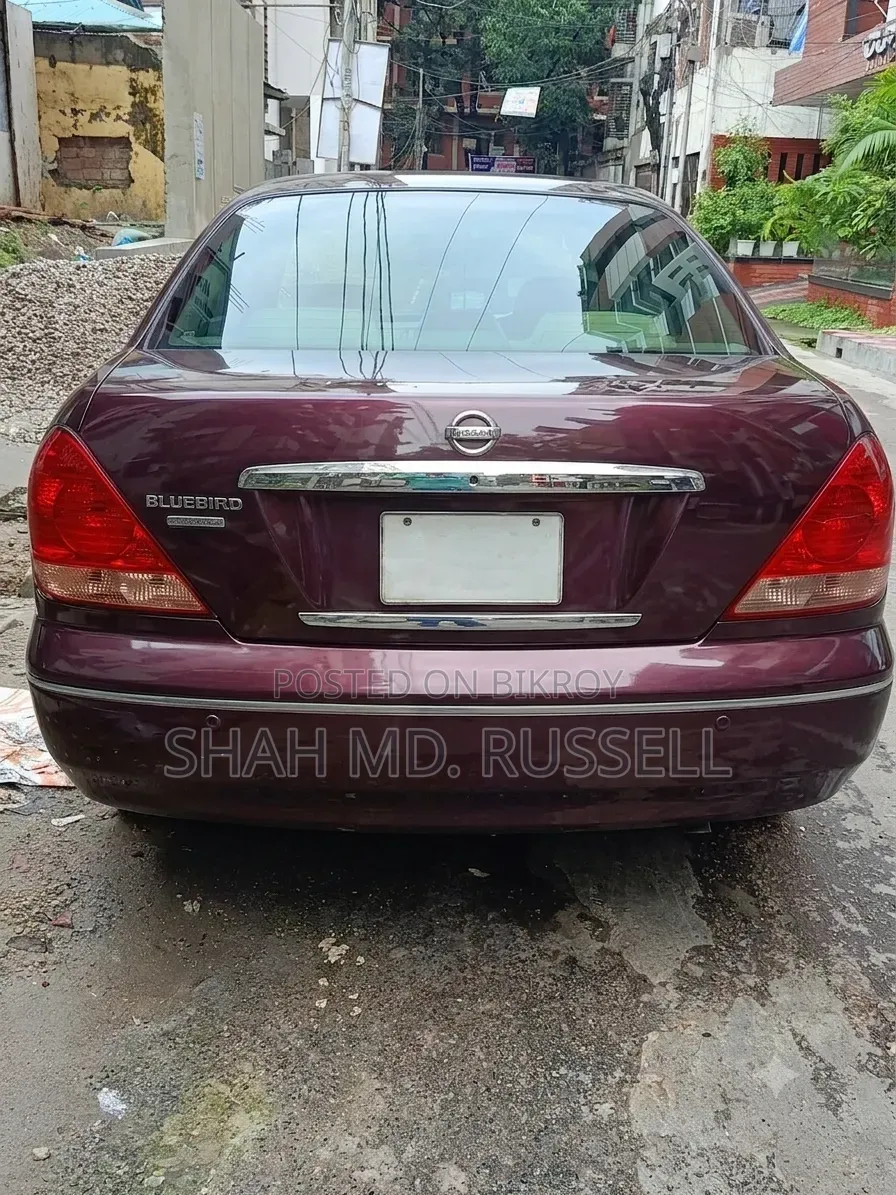 নিসান ব্লুবার্ড ২০০৪ রেড