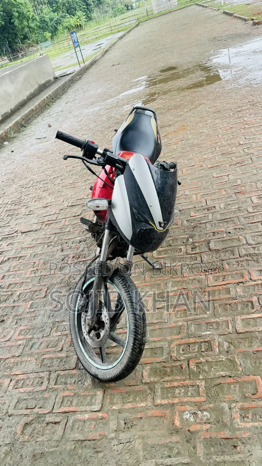 Bajaj Pulsar 150 2017 Red