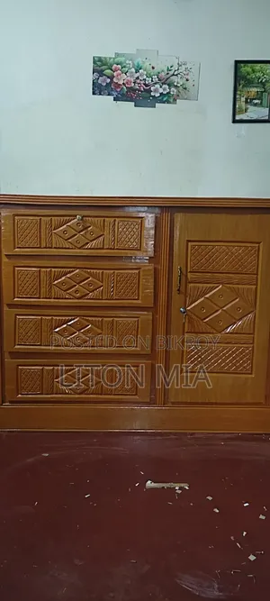 Wardrobe for sale, used for a few days, looks like new, come and see it