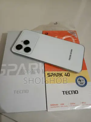 টেকনো স্পার্ক ৪০ ১২৮ জিবি সাদা