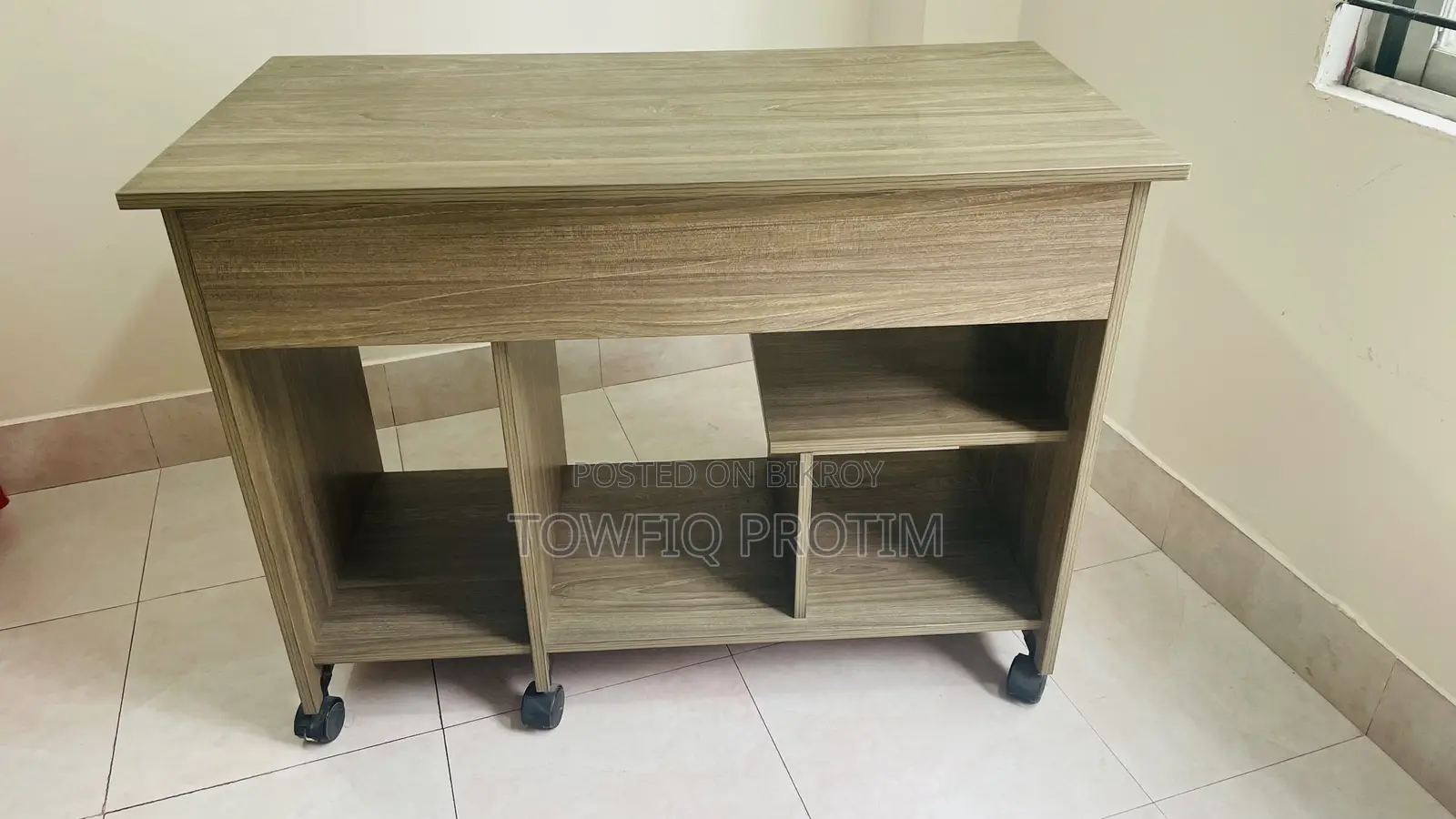 Hatil Computer Table Dexter-104