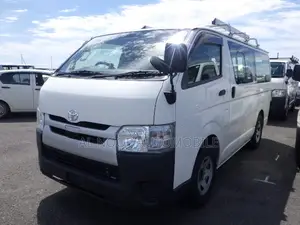 Toyota HiAce 2021 White
