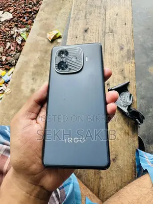 iQOO 256 GB Black