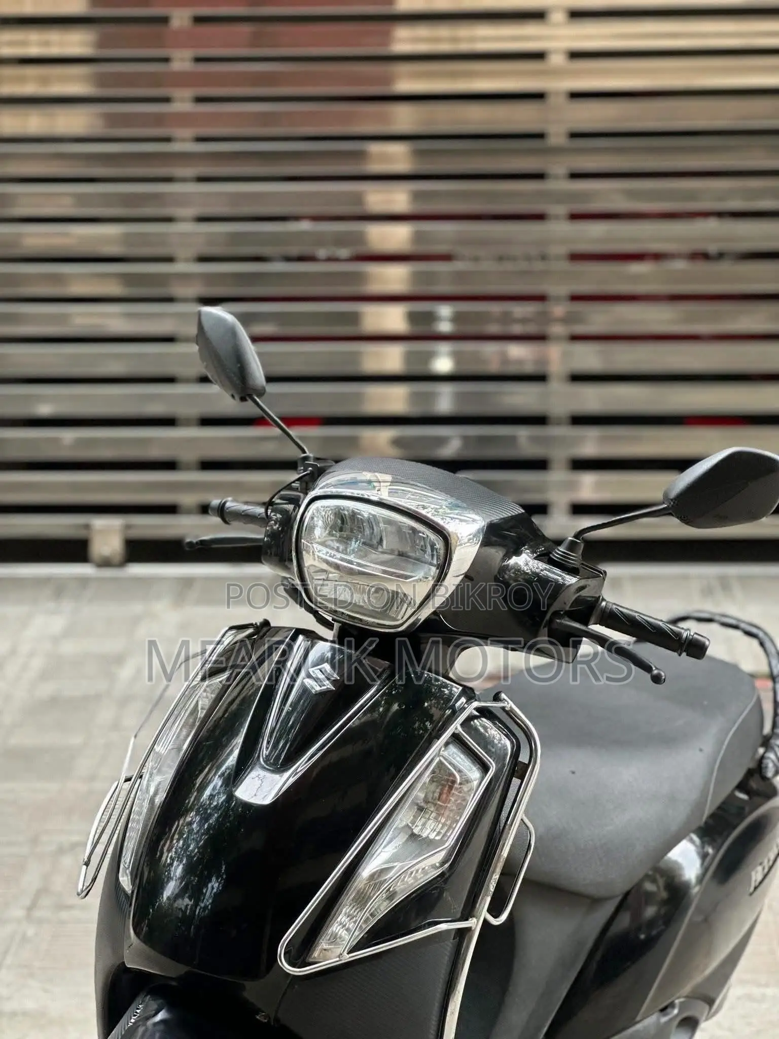 Suzuki 2022 Black