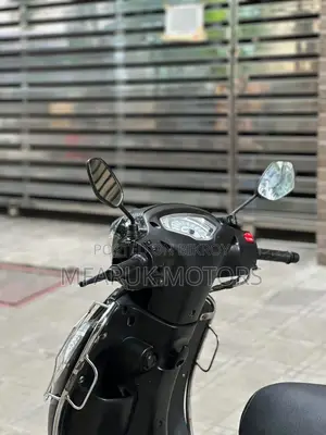 Suzuki 2022 Black