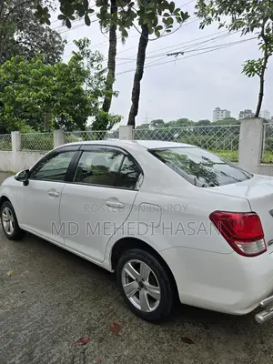 Toyota Axio 1.5 X 2-Wheel Drive 2012 White