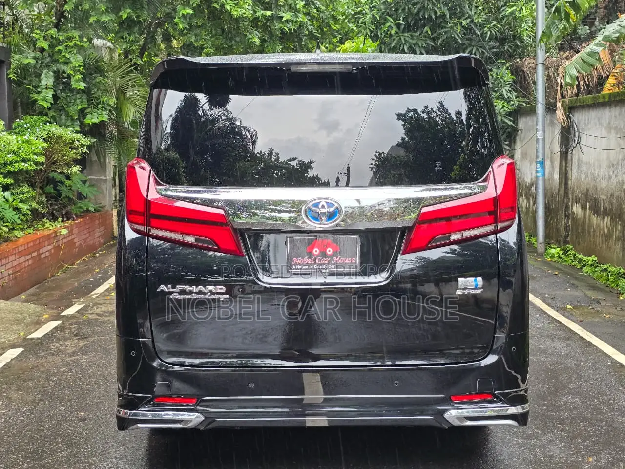 Toyota Alphard 2.5 Hybrid All-Wheel Drive 2019 Black