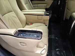 Toyota Alphard 2.5 Hybrid All-Wheel Drive 2019 Black