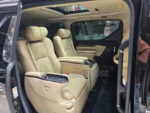 Toyota Alphard 2.5 Hybrid All-Wheel Drive 2019 Black