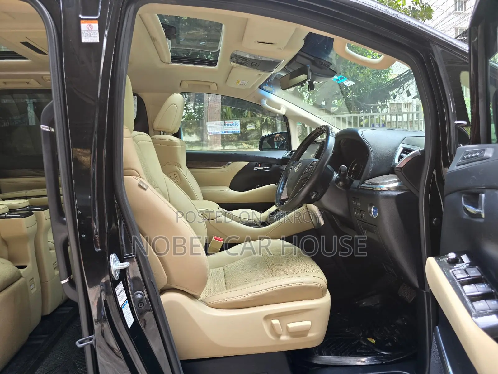 Toyota Alphard 2.5 Hybrid All-Wheel Drive 2019 Black
