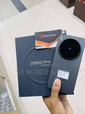 ভিভো এক্স৩০০ প্রো ৫১২ জিবি ব্ল্যাক