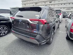 Toyota RAV4 Hybrid 2023 Gray