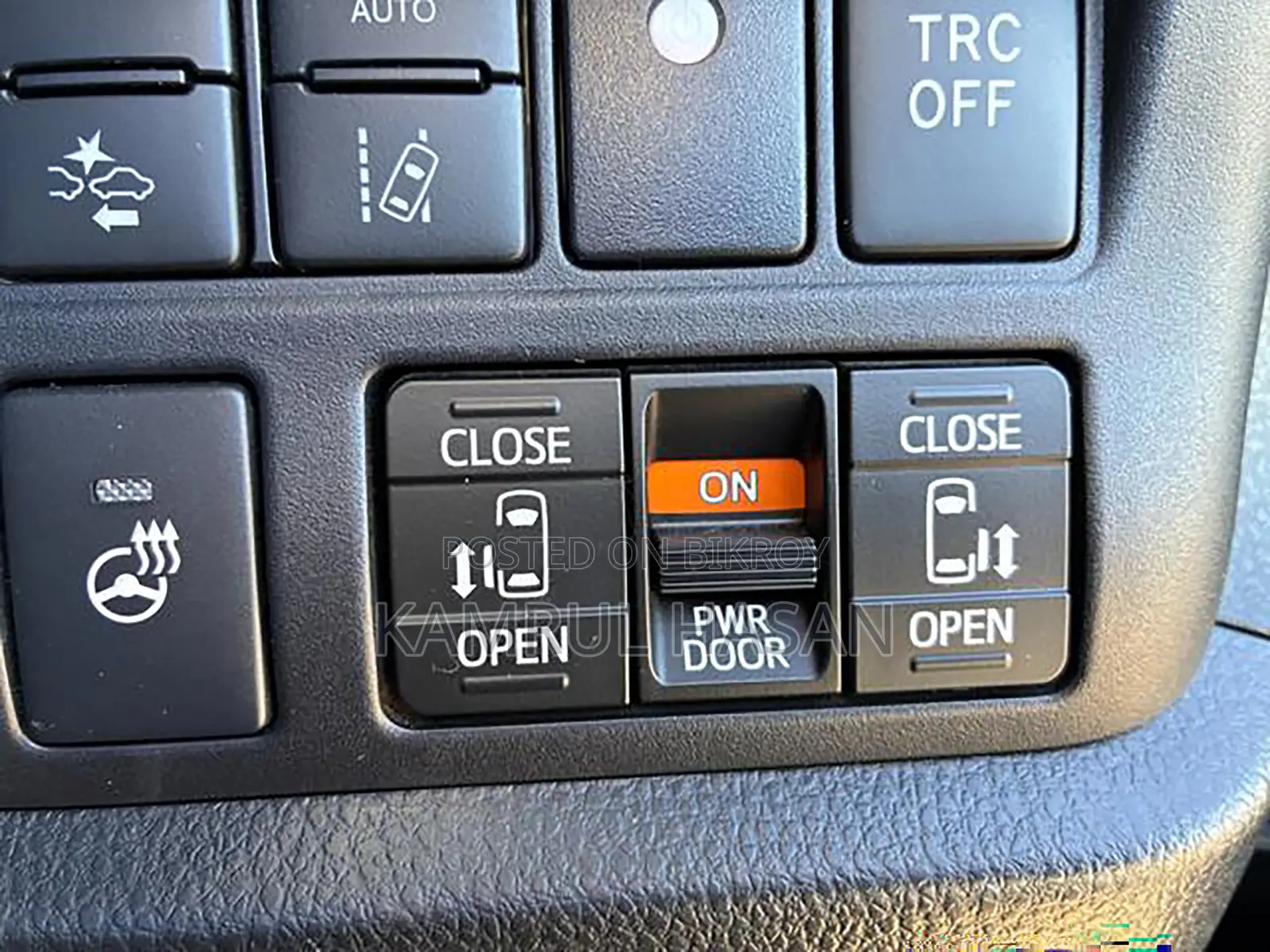 Toyota Esquire 1.8 Front Wheel Drive Hybrid (7 seater) 2020 Blue