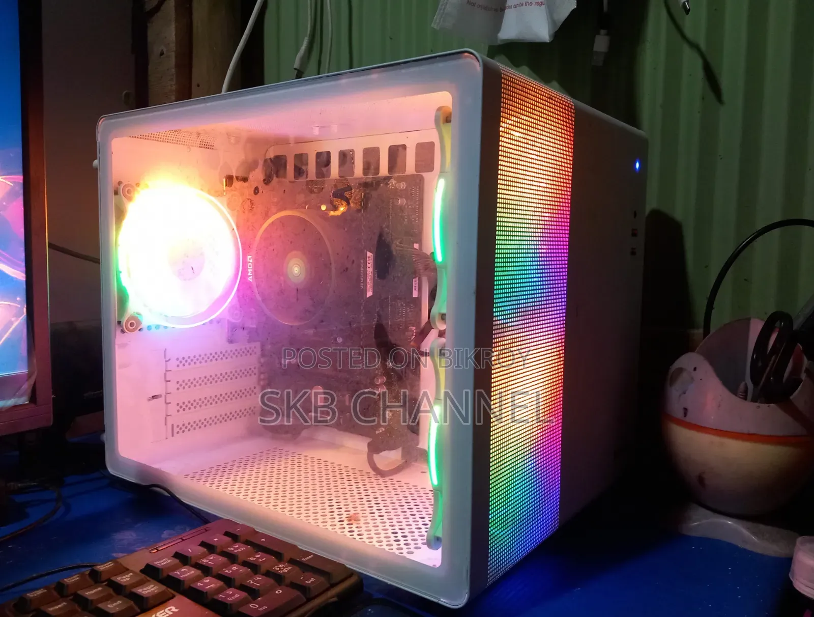 Desktop Computer Gigabyte 8GB AMD Ryzen 5 SSD 128GB