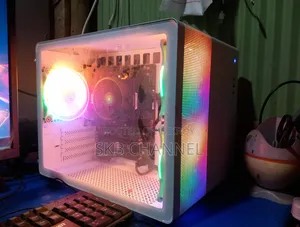 Desktop Computer Gigabyte 8GB AMD Ryzen 5 SSD 128GB