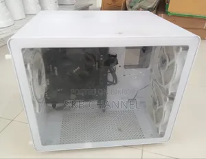 Desktop Computer Gigabyte 8GB AMD Ryzen 5 SSD 128GB