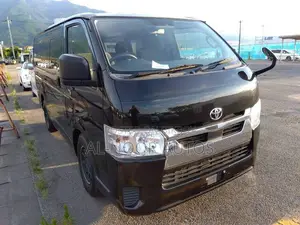 Toyota HiAce 2021 Black