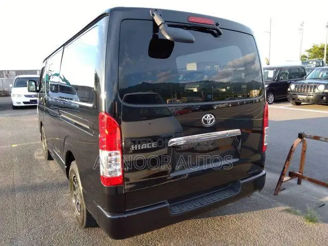 Toyota HiAce 2021 Black