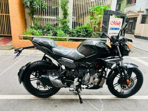 Hero Xtreme 125R 2025 Black