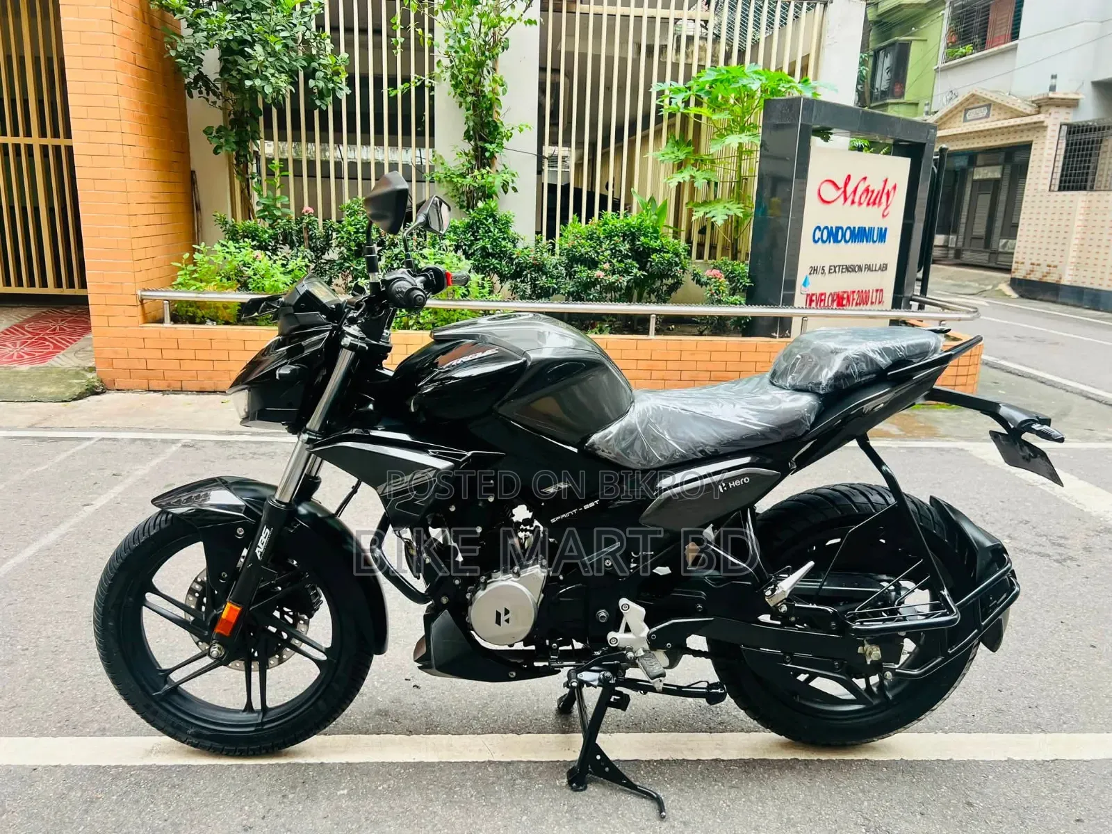Hero Xtreme 125R 2025 Black