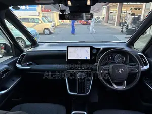 Toyota Noah 2022 Pearl
