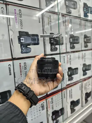 Canon 50m STM F/1.8