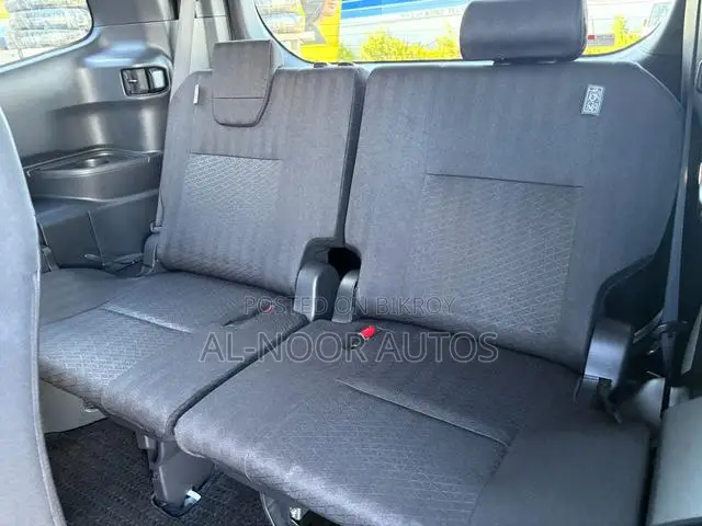 Toyota Noah 2022 Pearl