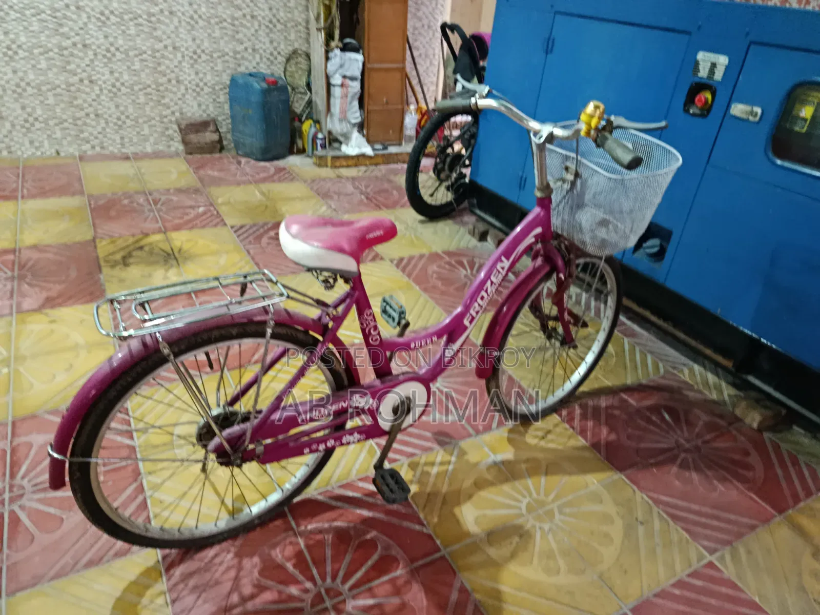 একটি বাইসাইকেল বিক্রি করা হবে