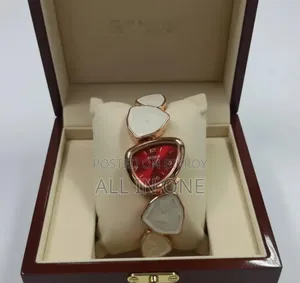 Exclusive Bracelet Watch - Comes with a Premium Gift Box!