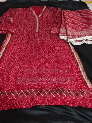 মহিলাদের টু পিস লাল কামিজ