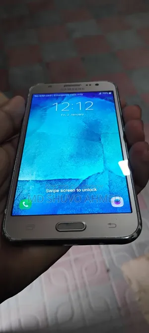 Samsung Galaxy J5 8 GB Silver