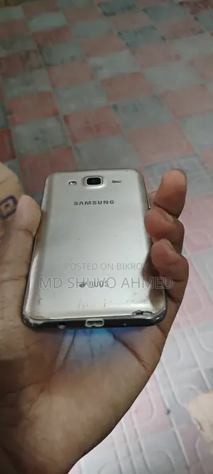 Samsung Galaxy J5 8 GB Silver