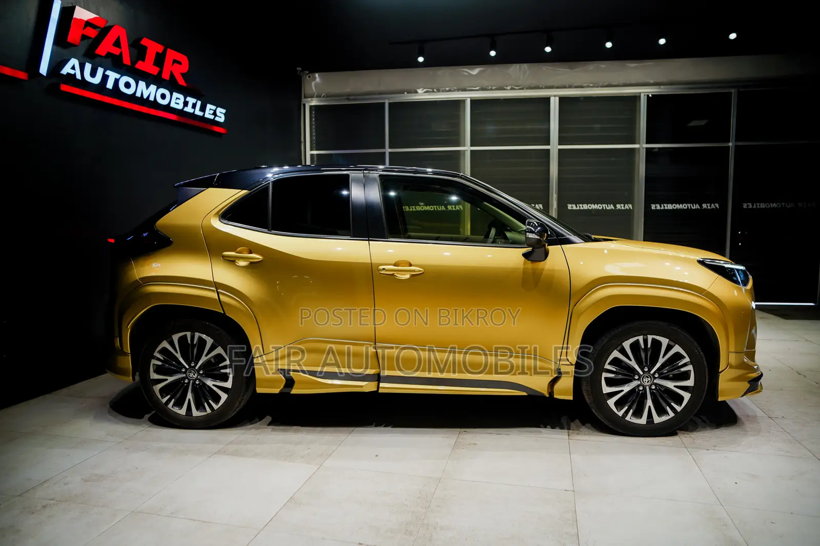 Toyota Yaris Cross 1.5 Hybrid FWD 2021 Gold