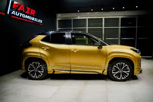 Toyota Yaris Cross 1.5 Hybrid FWD 2021 Gold