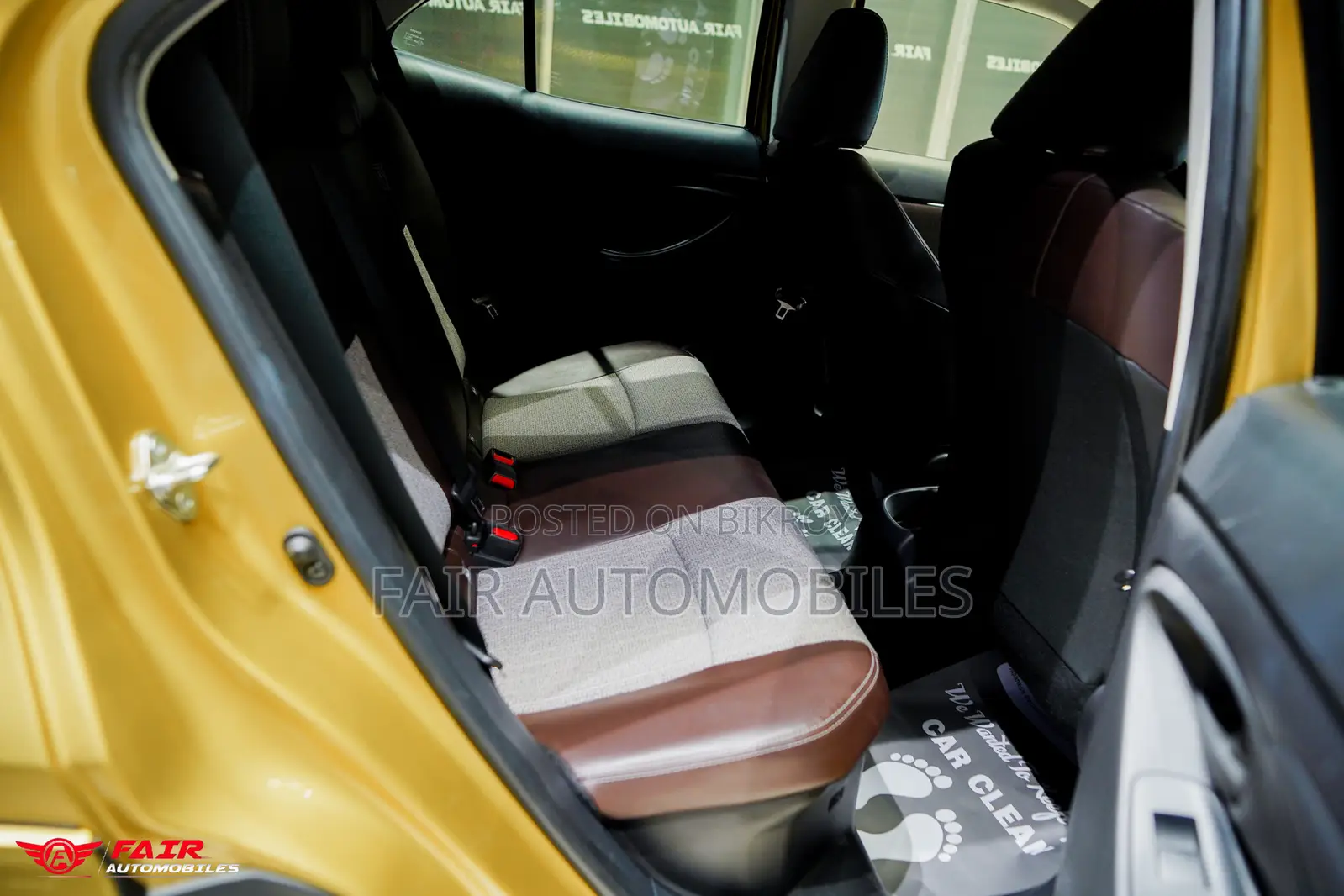 Toyota Yaris Cross 1.5 Hybrid FWD 2021 Gold