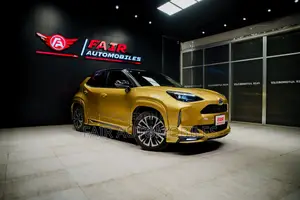 Toyota Yaris Cross 1.5 Hybrid FWD 2021 Gold