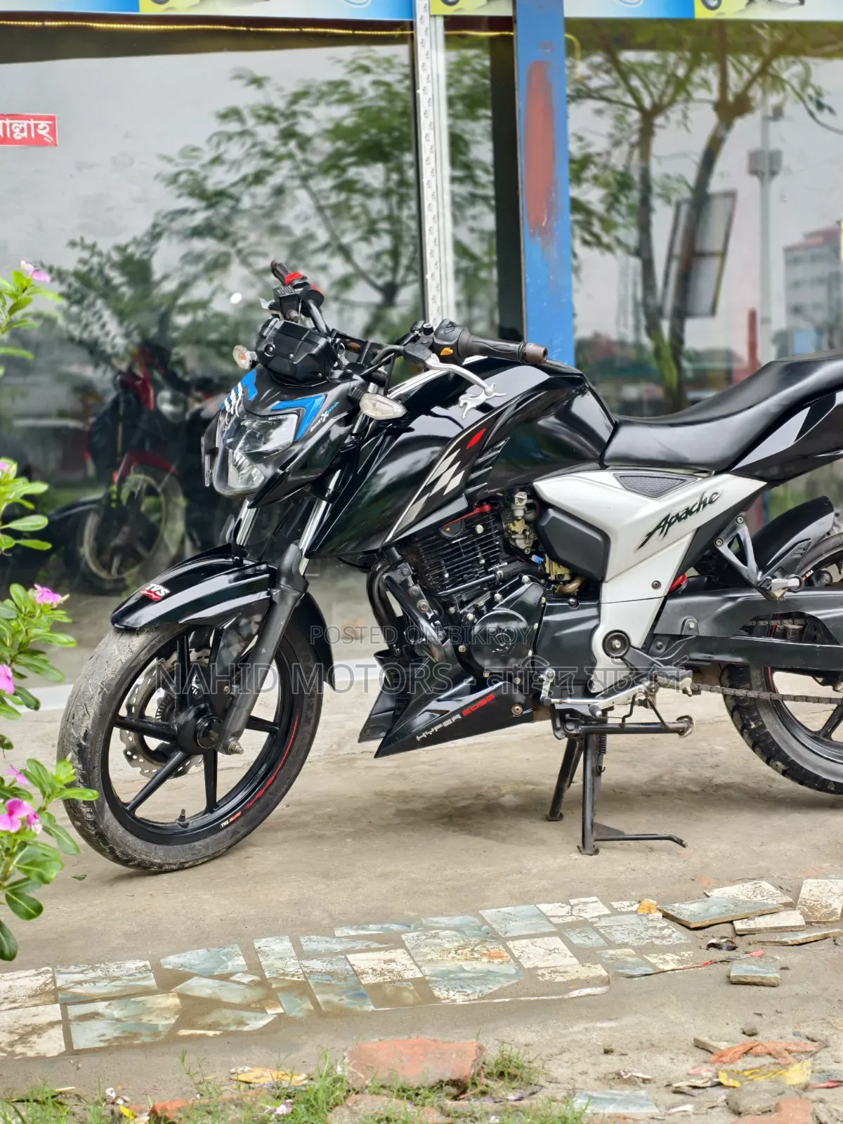 TVS Apache 160 4V 2024 Black