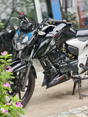 TVS Apache 160 4V 2024 Black