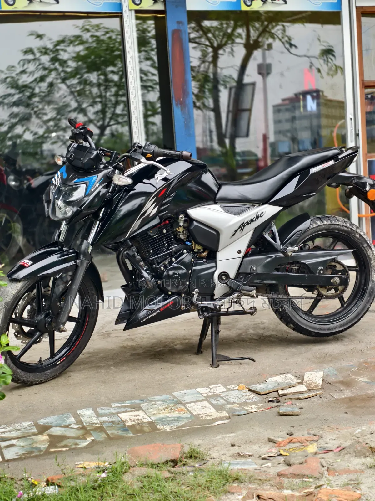 TVS Apache 160 4V 2024 Black
