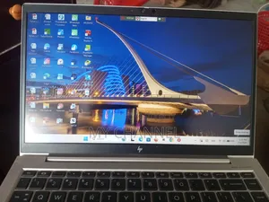 Laptop HP EliteBook 840 G8 16GB Intel Core I5 HDD+SSD 512GB