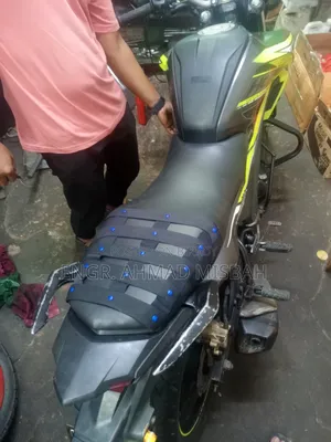 Honda Hornet 2023 Gray