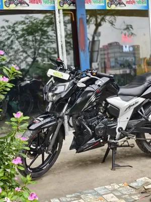 TVS Apache 160 4V 2022 Black