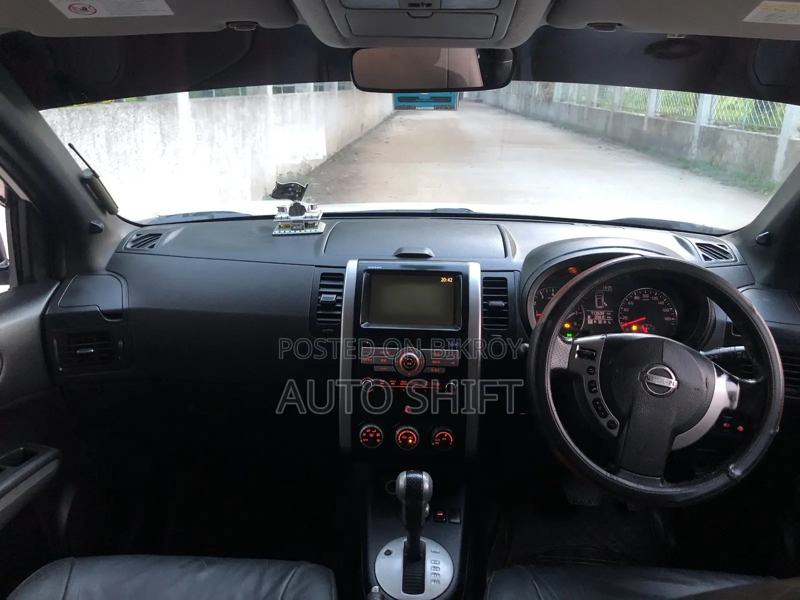 Nissan X-Trail 2010 Pearl