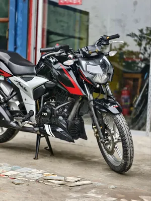 TVS Apache 160 4V 2024 Black