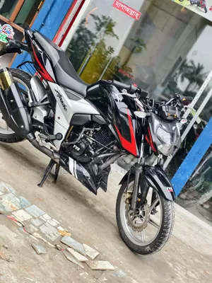 TVS Apache 160 4V 2024 Black