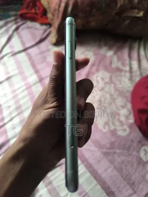 Apple iPhone 11 128 GB Green